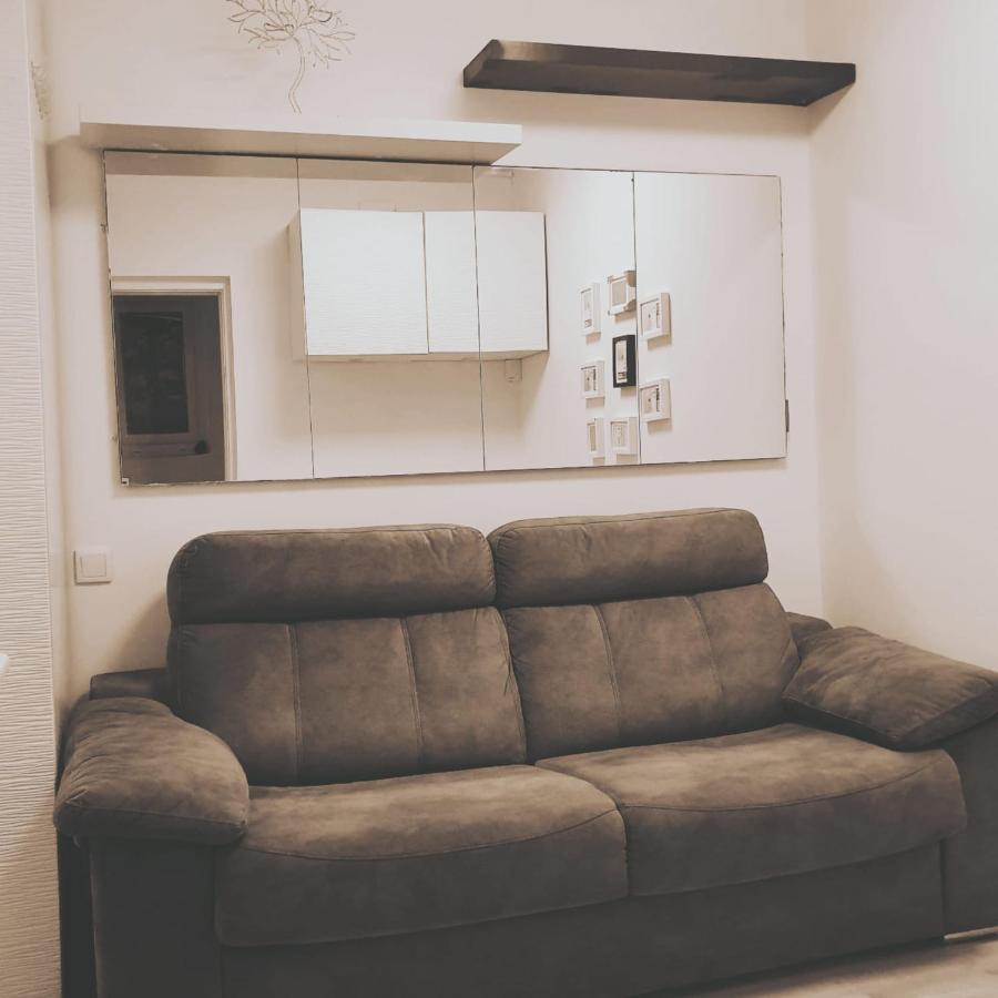Studio Or Rooms With Private Bathroom Or Rooms With Shared Bathroom Barcellona Esterno foto
