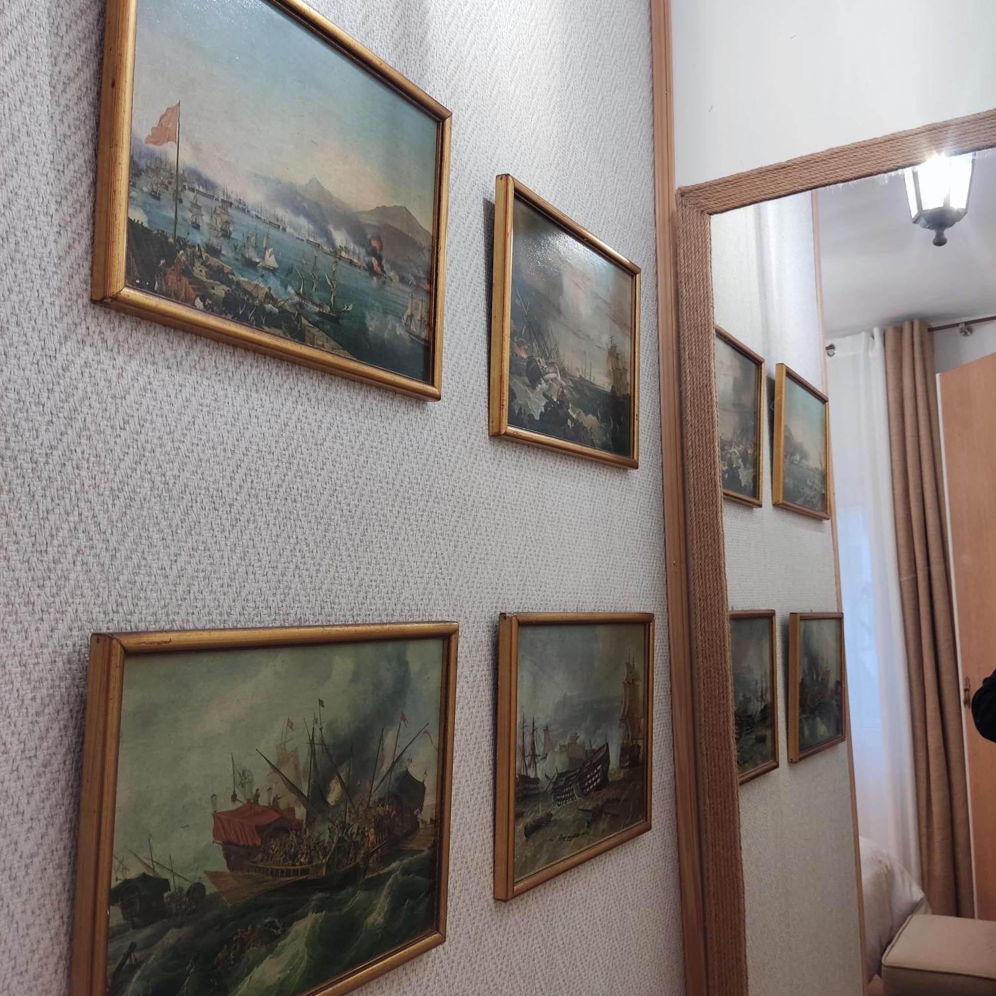 Studio Or Rooms With Private Bathroom Or Rooms With Shared Bathroom Barcellona Esterno foto